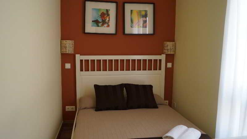 Apartamento Tirso De Molina マドリード エクステリア 写真