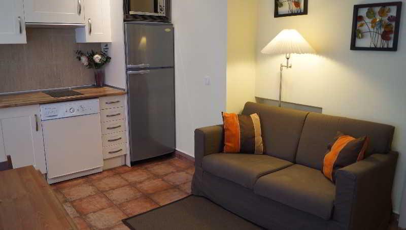 Apartamento Tirso De Molina マドリード エクステリア 写真