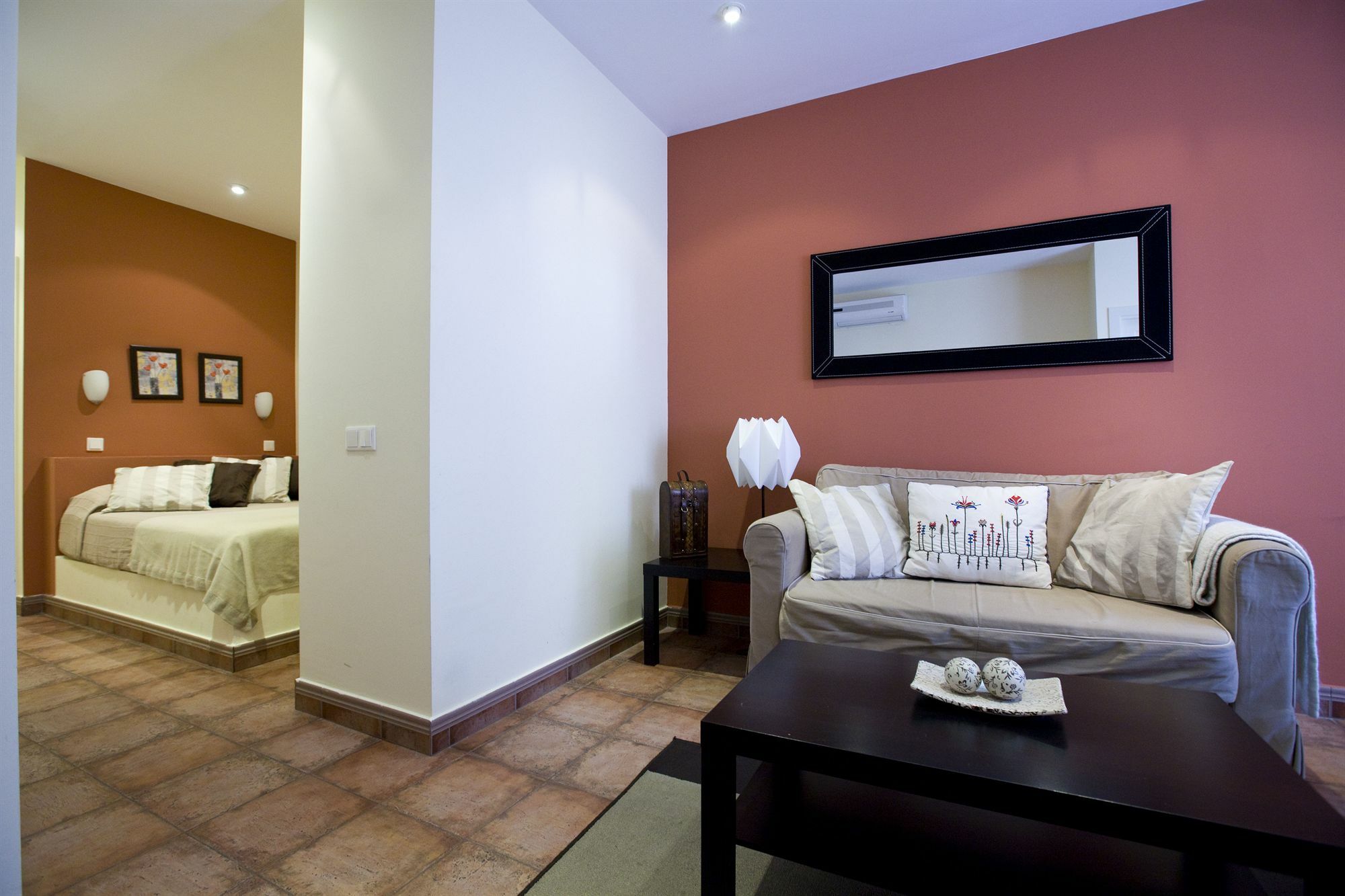 Apartamento Tirso De Molina マドリード エクステリア 写真
