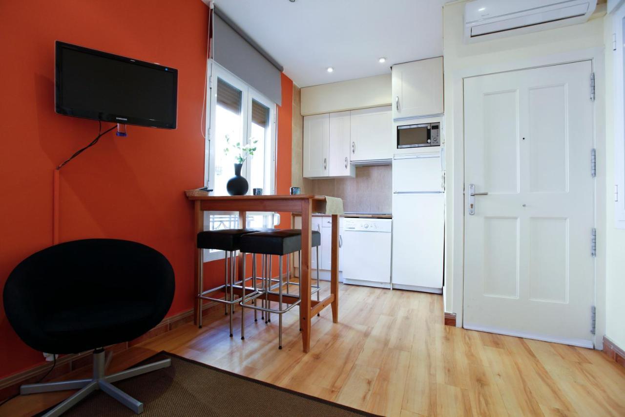 Apartamento Tirso De Molina マドリード エクステリア 写真